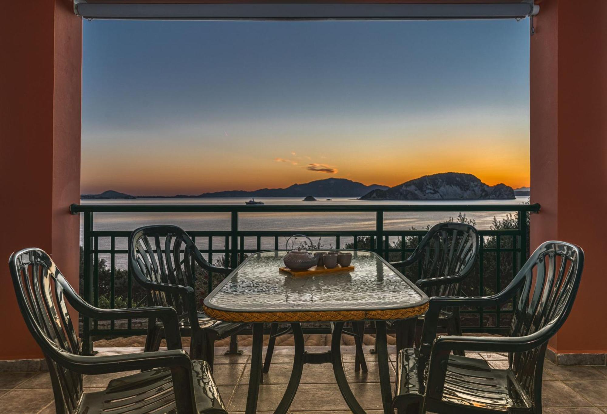 Anatoli Apartments - Tranquil Location & Stunning Views, By Zantewize Marathias  Номер фото