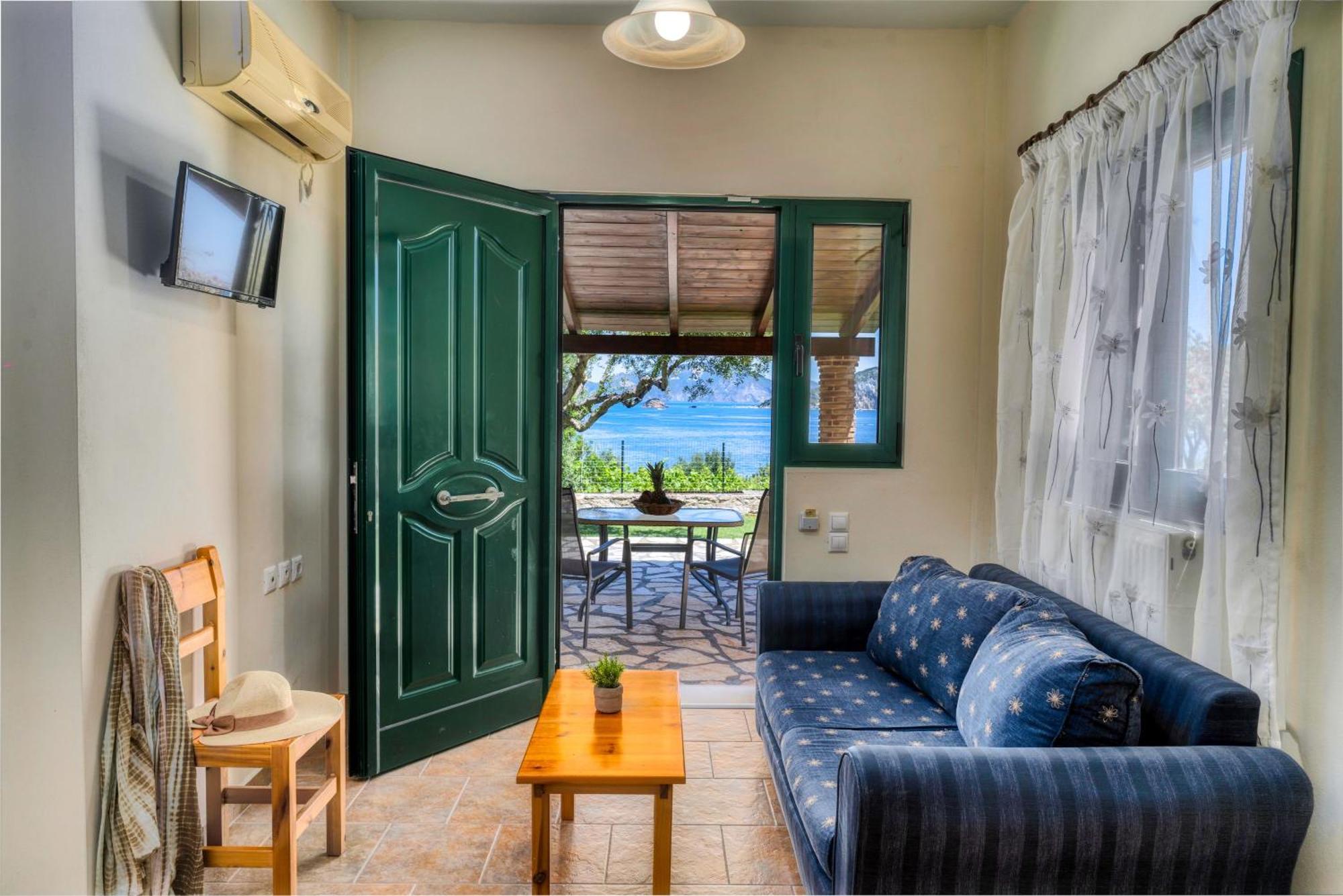 Anatoli Apartments - Tranquil Location & Stunning Views, By Zantewize Marathias  Номер фото