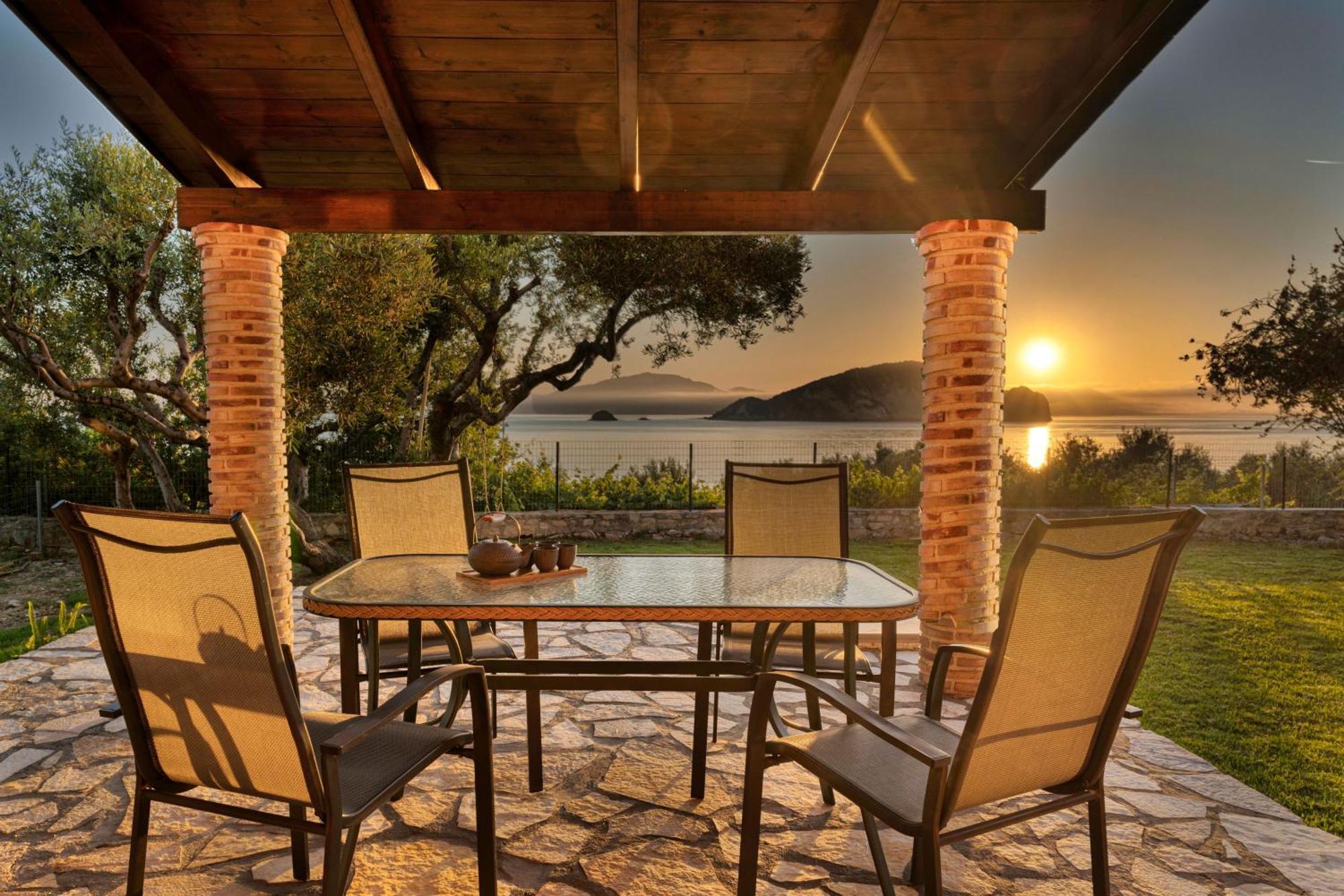 Anatoli Apartments - Tranquil Location & Stunning Views, By Zantewize Marathias  Номер фото